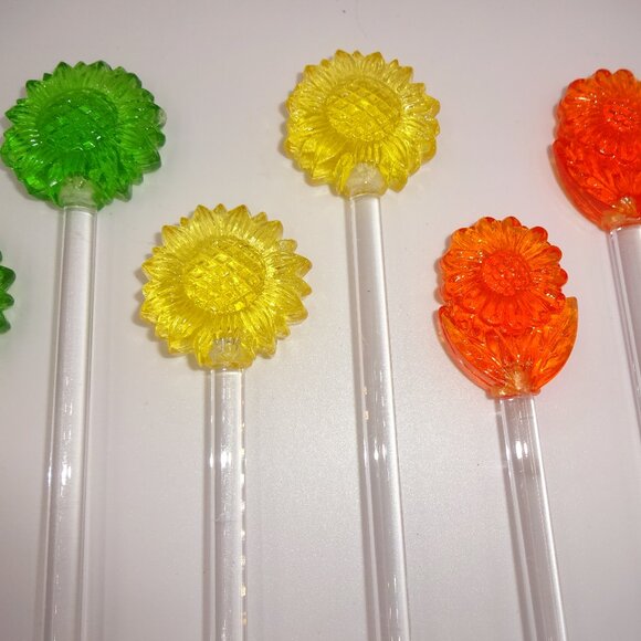 8 Vintage 1960s 1970s Drink Stirrers Flowers Sunflowers Yellow Green Red Taiwan - Picture 6 of 7